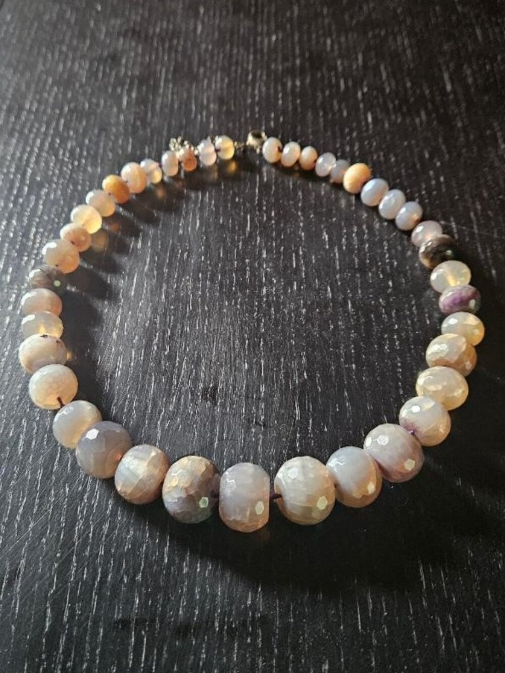 Natural Agate Necklace with Lilac Grey Graduated Stones